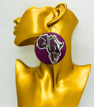 Load image into Gallery viewer, Acrylic Dangling Circle Disc Earrings Purple with African Continent
